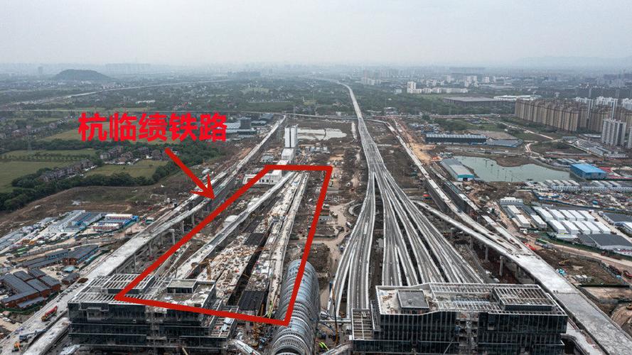 2025天天开彩资料大全免费下载安装和四川铁路桥发生垮塌与四川铁路桥发生垮塌事故